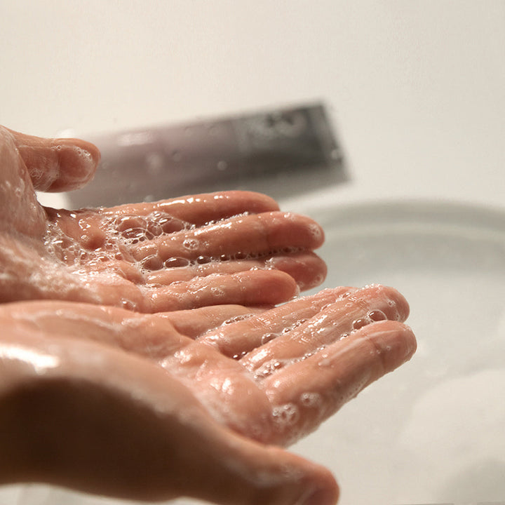 Haruharu Wonder Black Rice Moisture 5.5 Soft Cleansing Gel - GLAM MODA