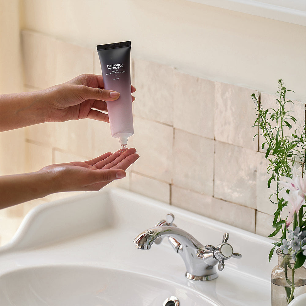 Haruharu Wonder Black Rice Moisture 5.5 Soft Cleansing Gel - GLAM MODA
