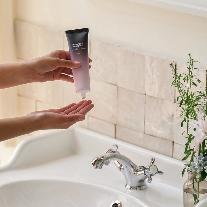 Haruharu Wonder Black Rice Moisture 5.5 Soft Cleansing Gel - GLAM MODA