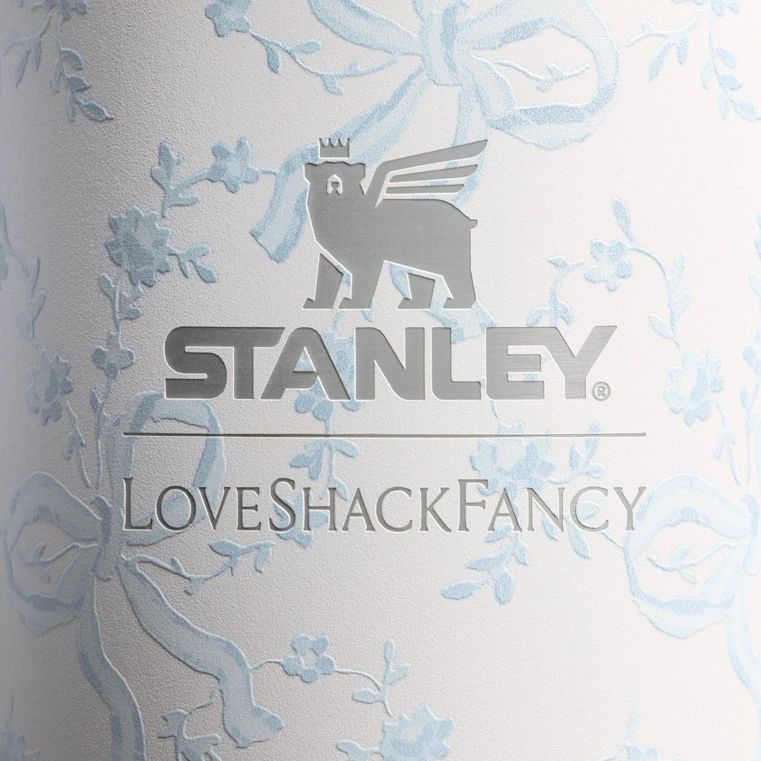 Stanley 1913 x LoveShackFancy Holiday Quencher® H2.0 FlowState™ Tumbler | 40 OZ - GLAM MODA