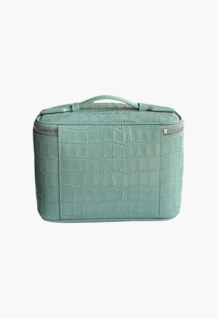 Medium Train Case