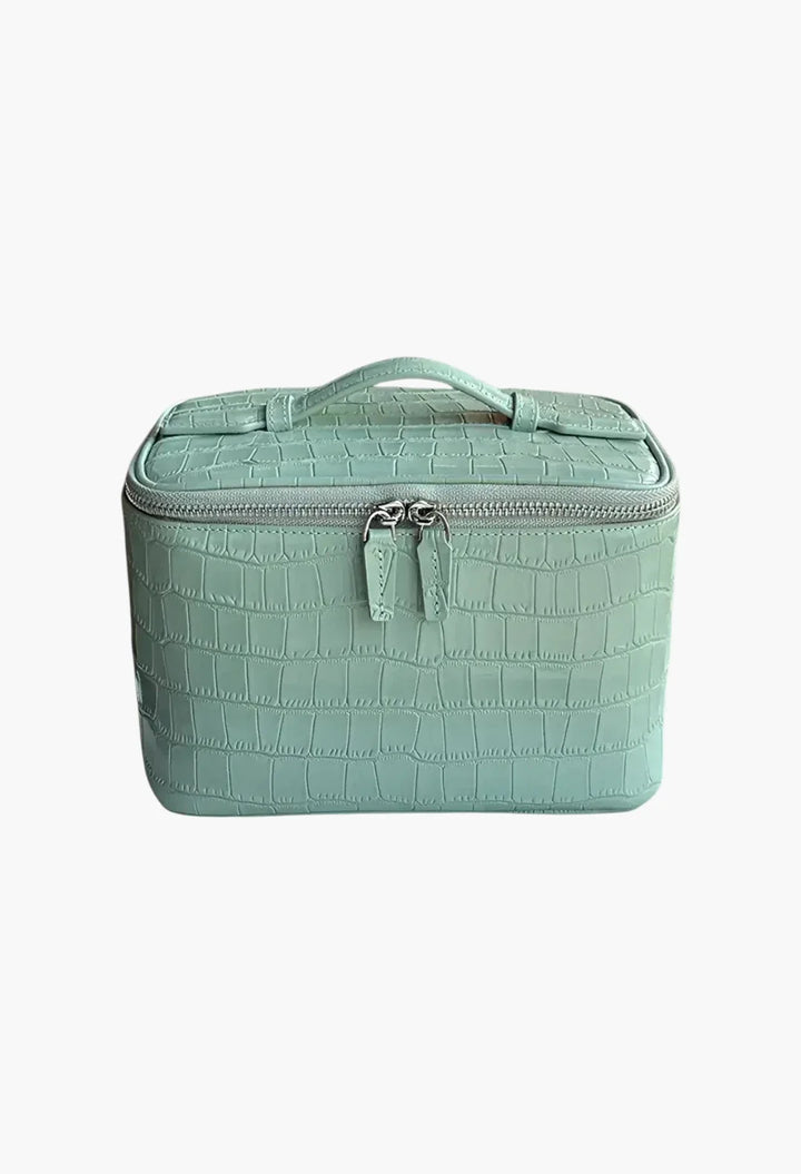 Medium Train Case