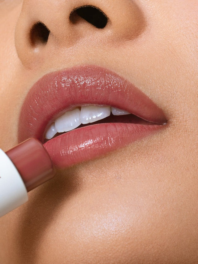 Balmy Tint Hydrating Lip Balm - GLAM MODA