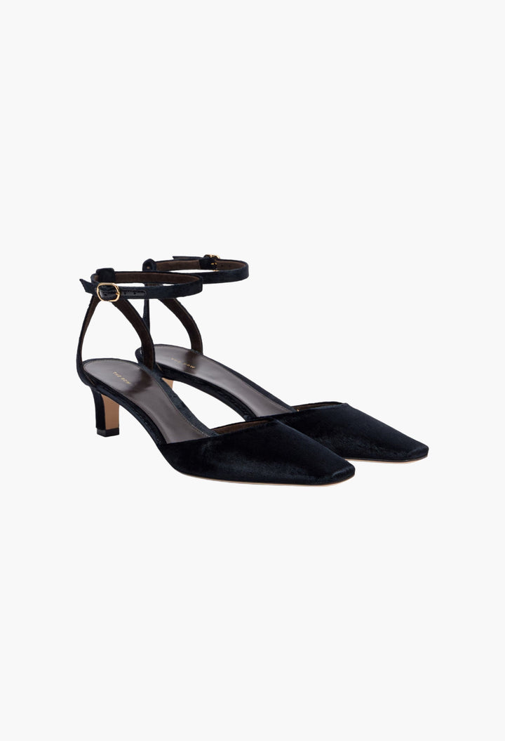Black - Carla 45 Velvet Pumps - GLAM MODA