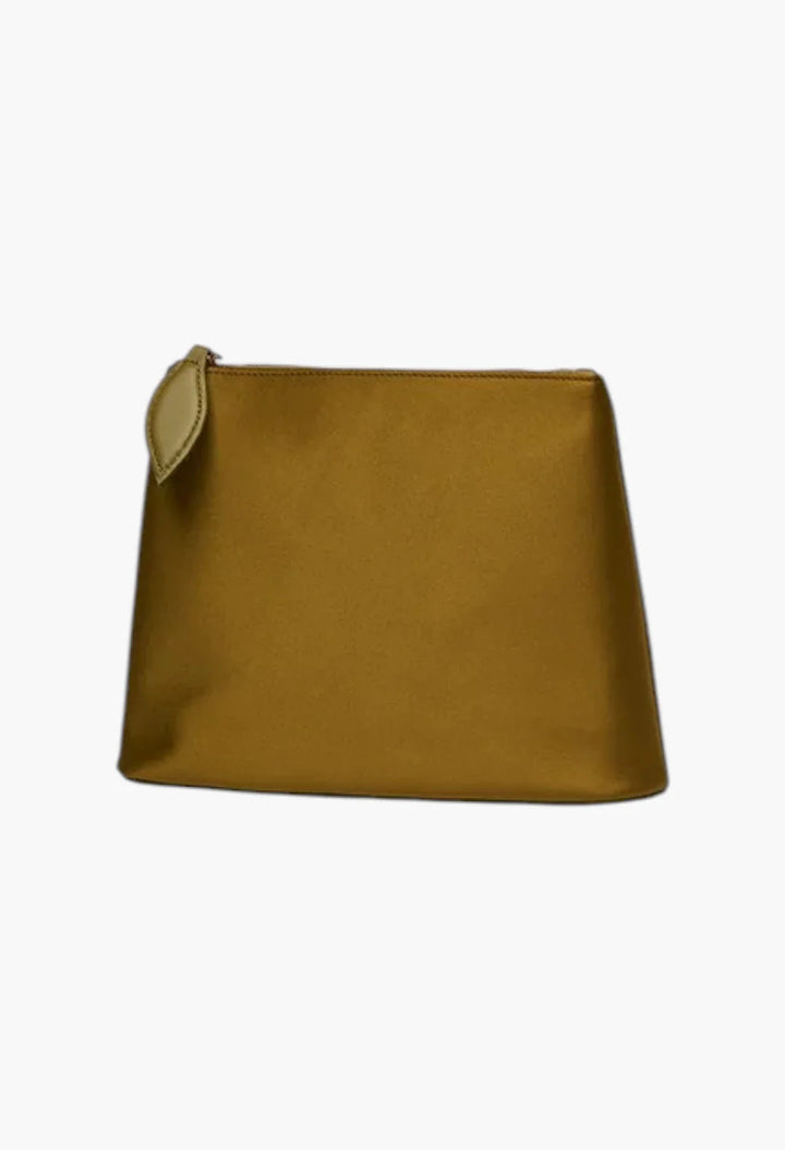 Zip Clutch