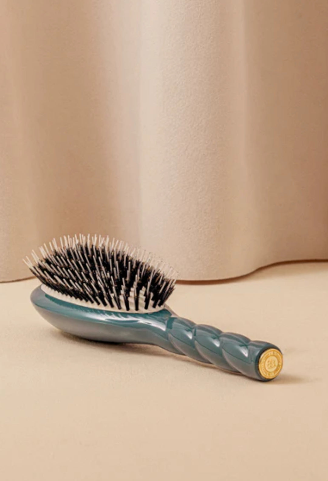 Ink Blue - The Essential Detangling & Care Brush - GLAM MODA