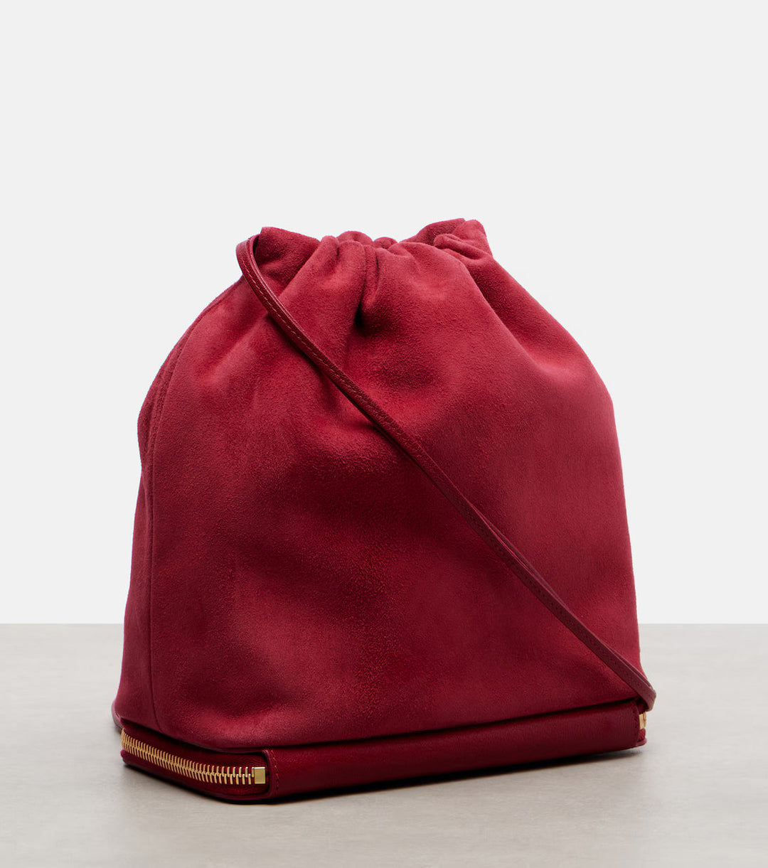 Le Pochon suede bucket bag - GLAM MODA
