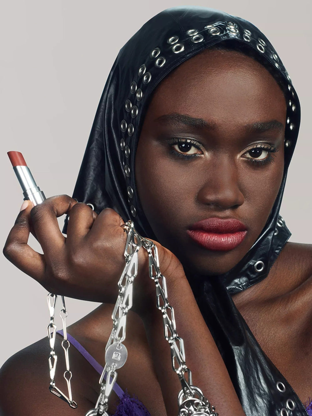 Famous Lipcolour Matte Hydrating Lipstick 3g - GLAM MODA