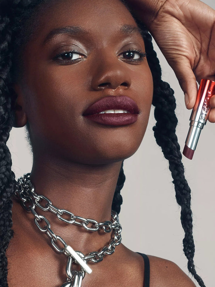 Famous Lipcolour Matte Hydrating Lipstick 3g - GLAM MODA