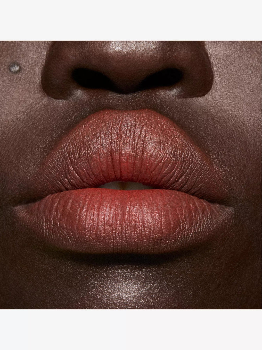 Powder Kiss Lipstick 3g - GLAM MODA