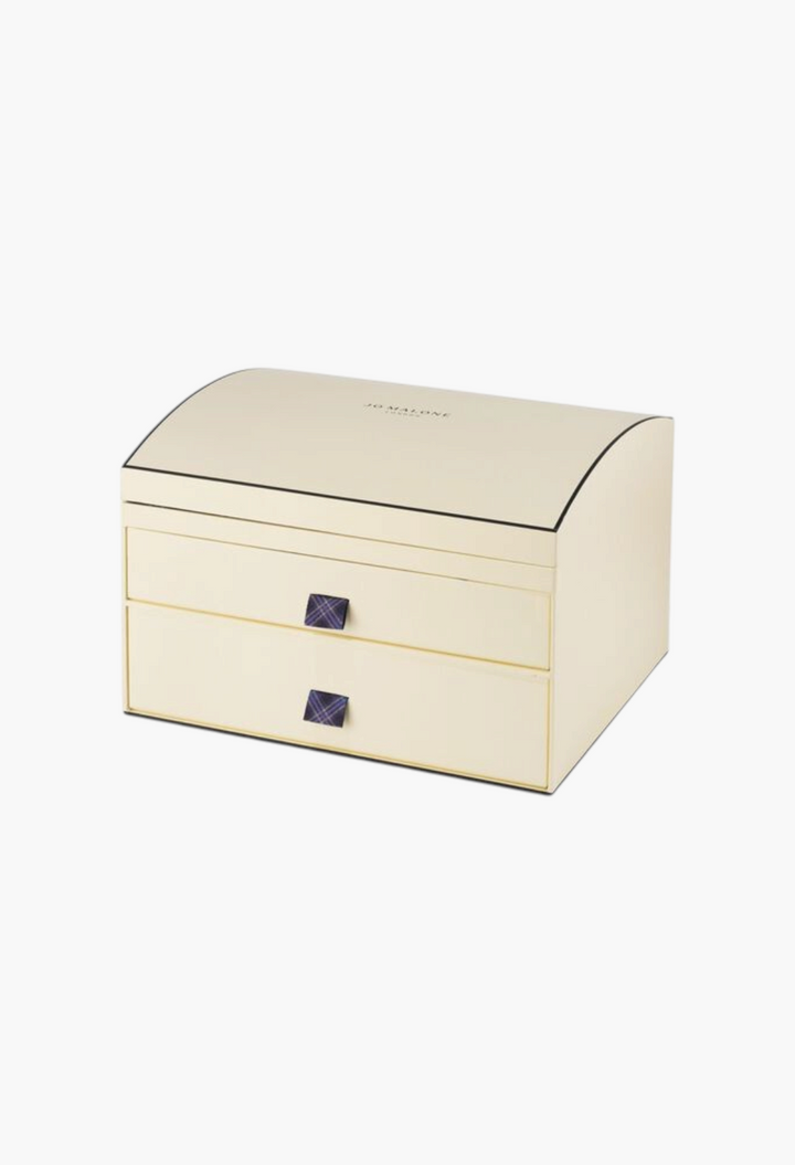 GLAM MODA Jo Malone London 25 Day Luxury Fragrance Advent Calendar trunk in cream with two drawers and tartan pulls.