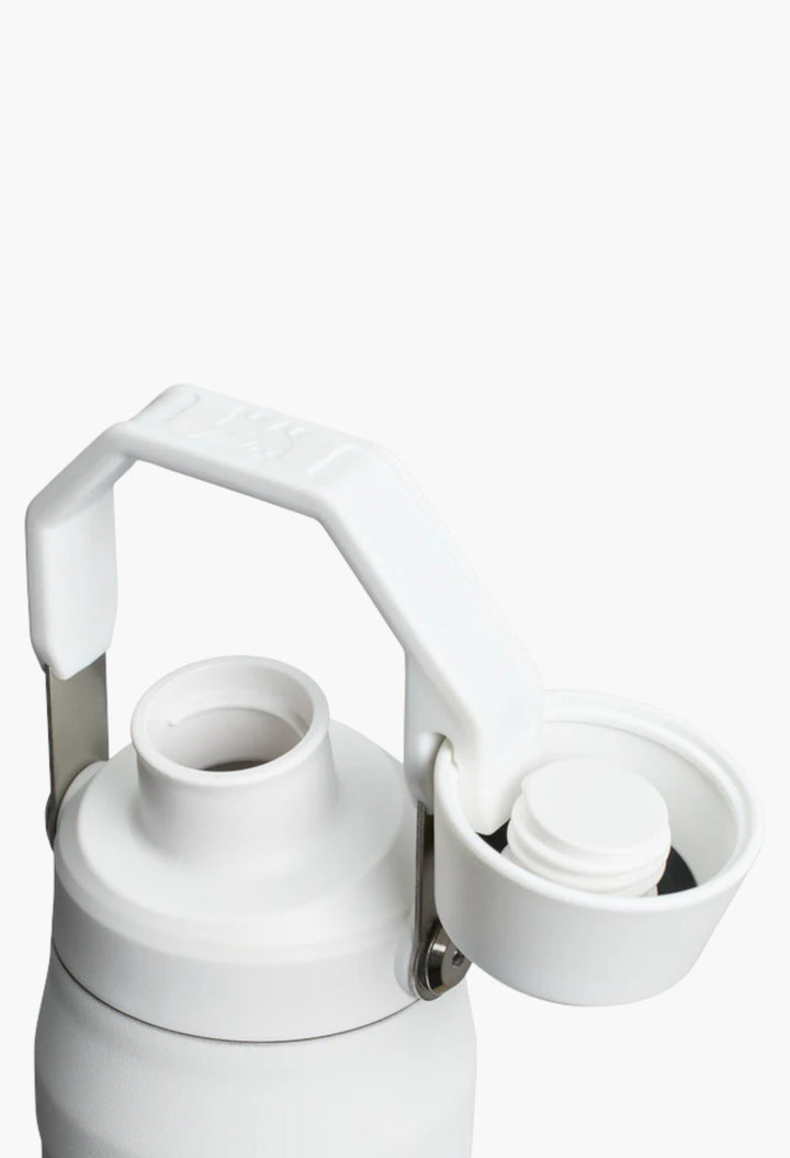 IceFlow™ Bottle with Fast Flow Lid - GLAM MODA