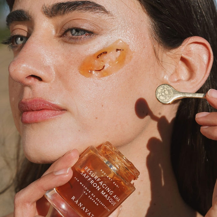 Resurfacing & Regenerative Masque With Fruit Ahas, Papaya Enzymes, And Saffron To Brighten And Smooth - GLAM MODA