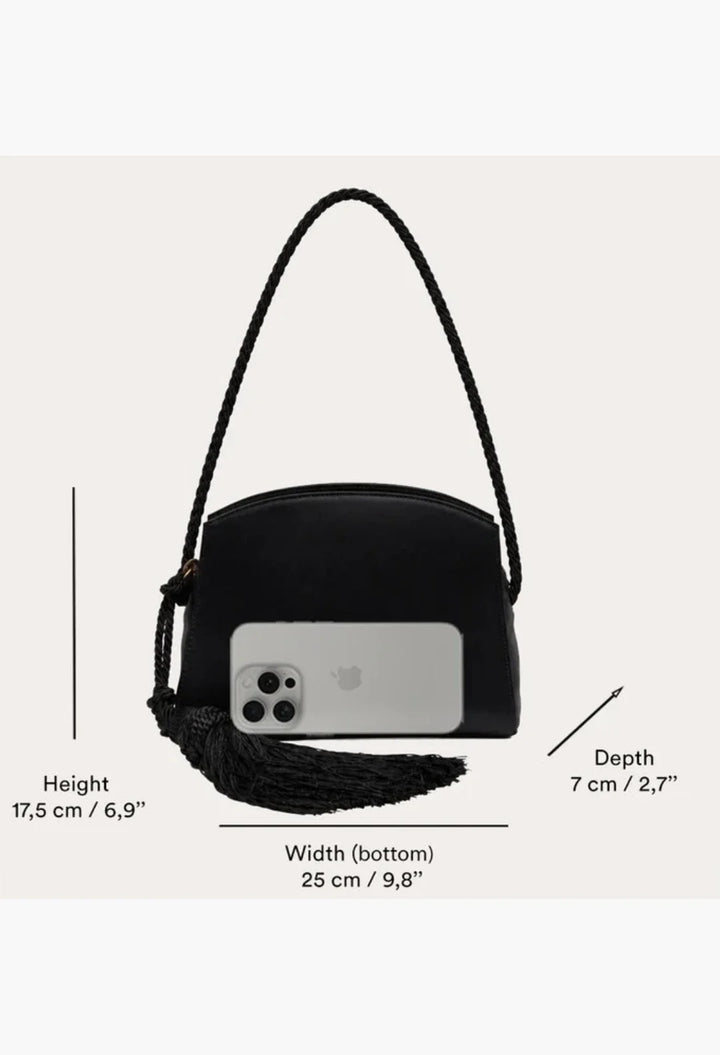 Tassle Clutch