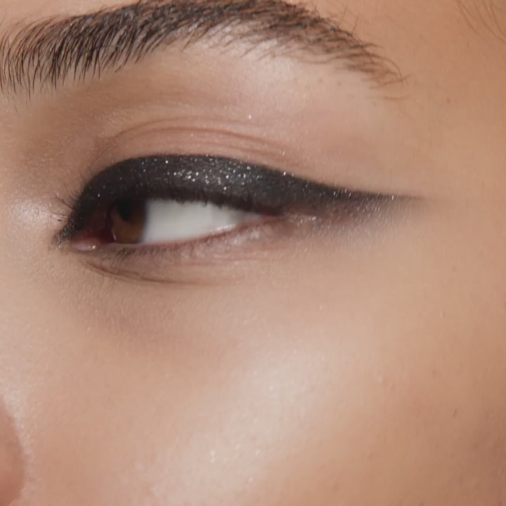 Eye Wardrobe - Multi-Finish Eyeshadow Palette