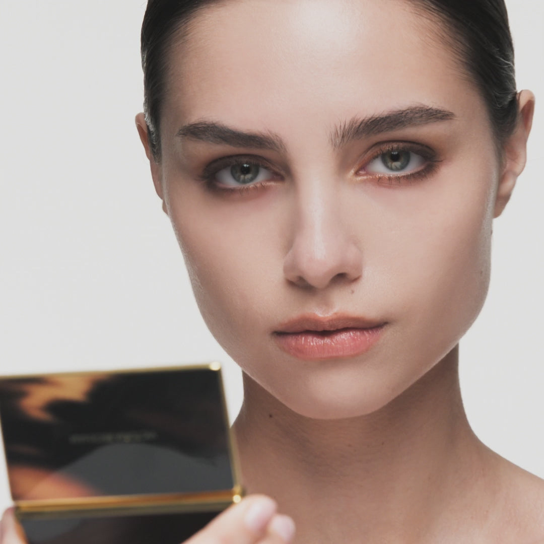Eye Wardrobe - Multi-Finish Eyeshadow Palette