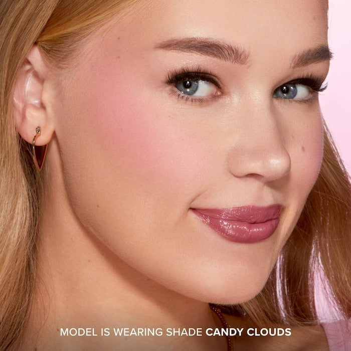 Cloud Crush Blurring Powder Blush - GLAM MODA