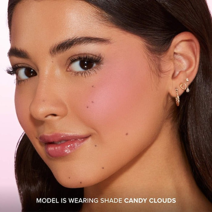 Cloud Crush Blurring Powder Blush - GLAM MODA
