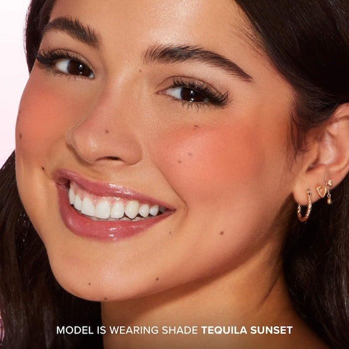 Cloud Crush Blurring Powder Blush - GLAM MODA
