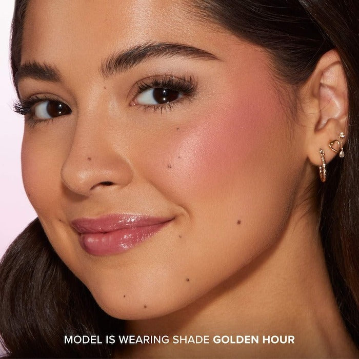 Cloud Crush Blurring Powder Blush - GLAM MODA