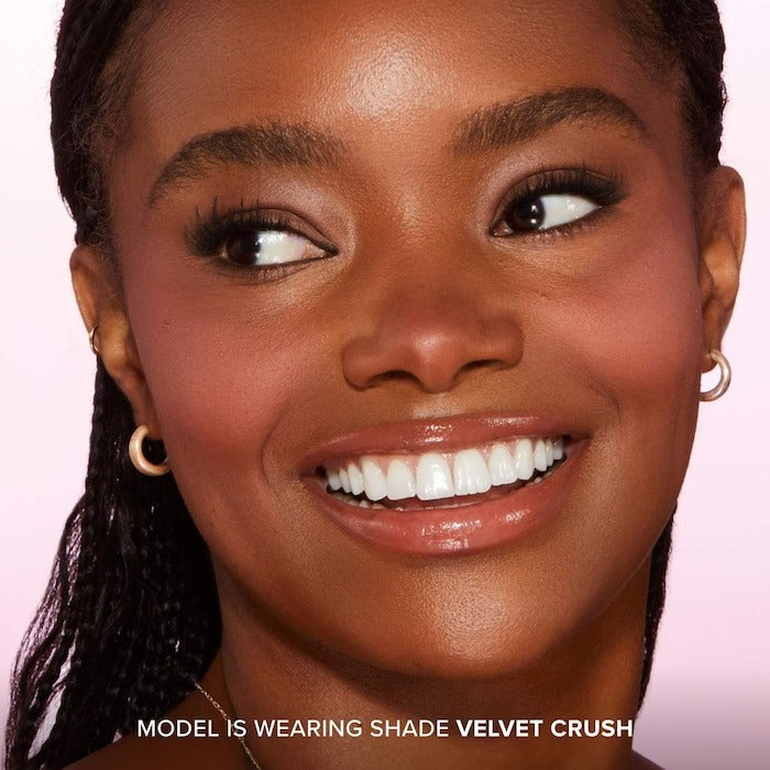 Cloud Crush Blurring Powder Blush - GLAM MODA