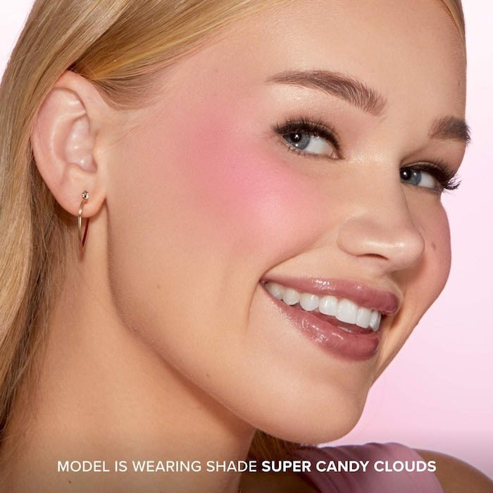 Cloud Crush Blurring Powder Blush - GLAM MODA