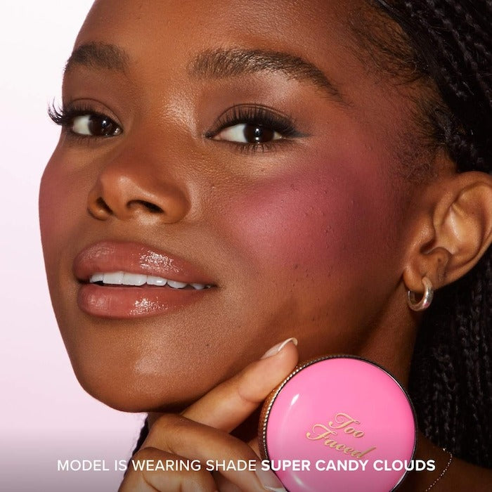 Cloud Crush Blurring Powder Blush - GLAM MODA