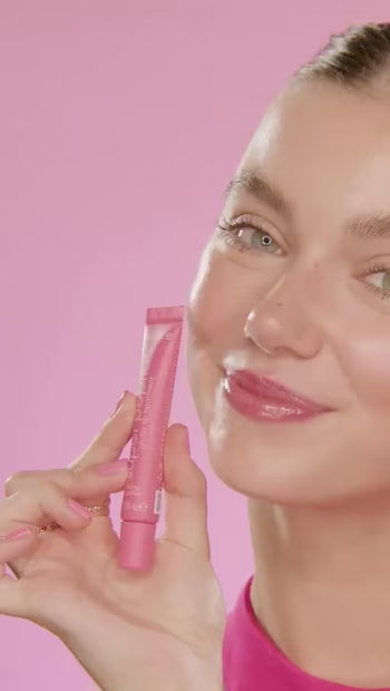 The Super Peptide Glossy Lip Treatment